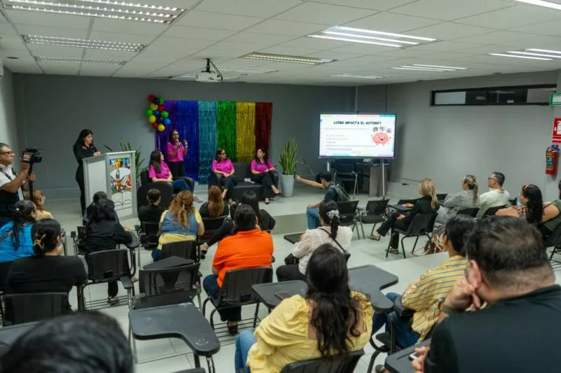 Fortalece la UAT cultura de inclusión, con padres de familia desde la infancia