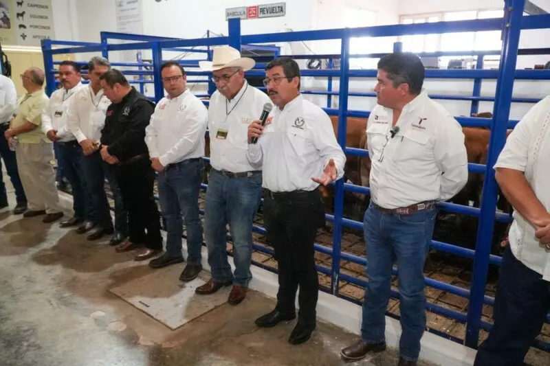 Impulsa UAT alianza estratégica para  fortalecer al sector ganadero estatal