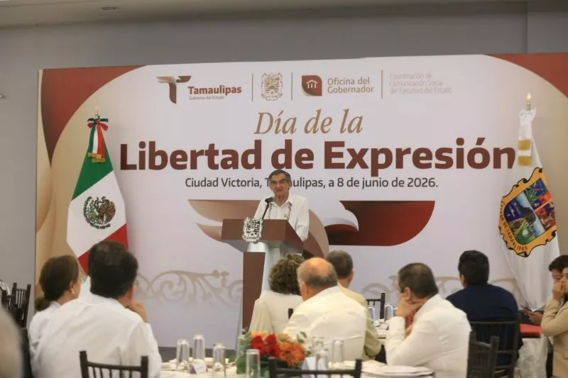 Américo llama a ejercer un periodismo libre pero comprometido con la verdad