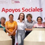 Carmen Lilia y Silvia Casas llevan Bienestar a las familias neolaredenses