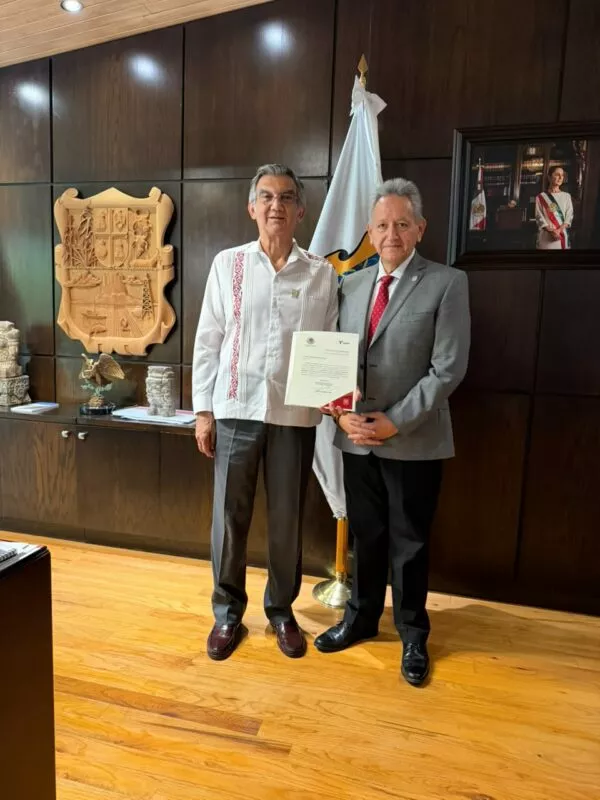 Designa gobernador Américo Villarreal a Ricardo Guerrero secretario de Salud
